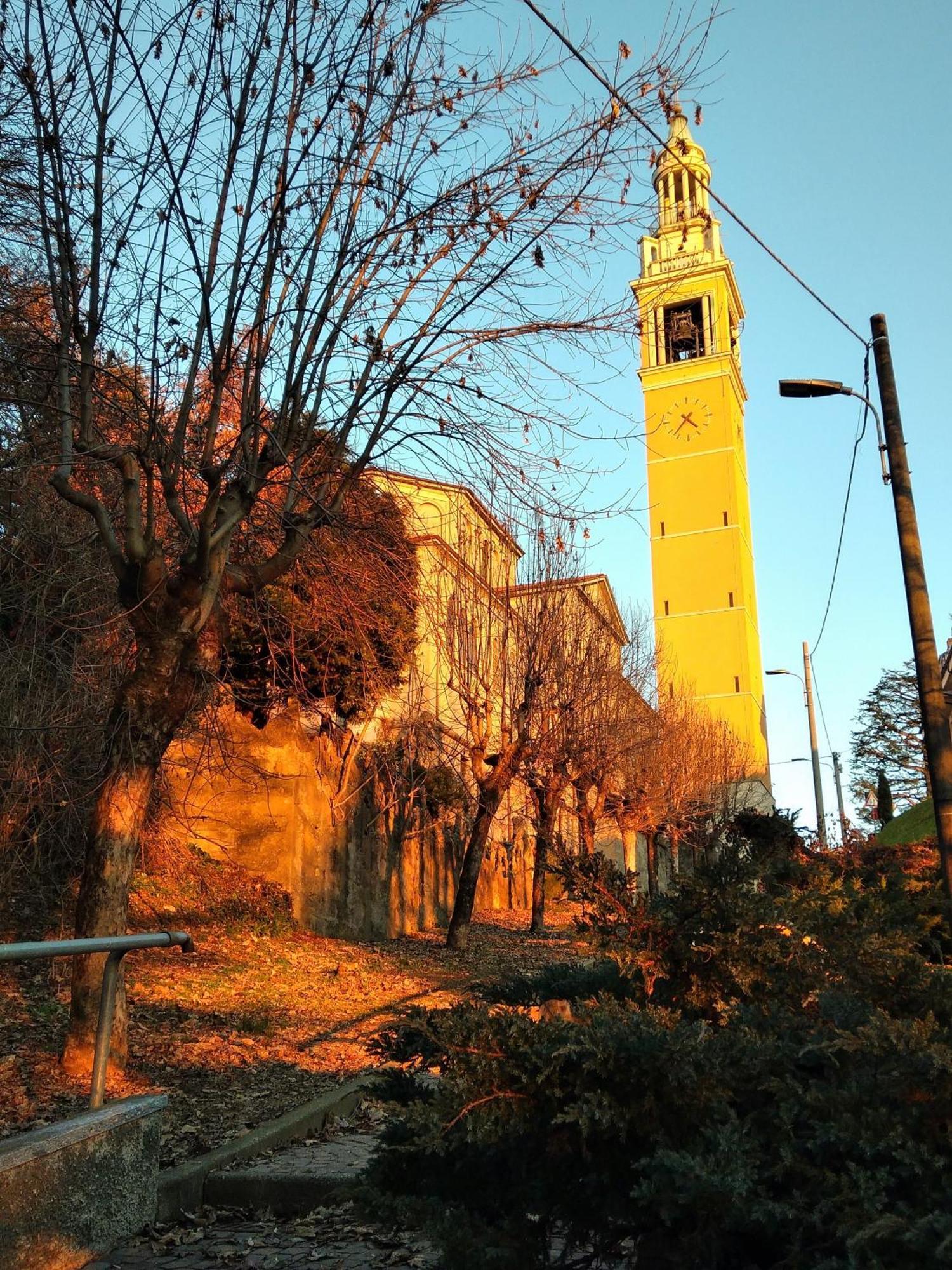 Appartamento La Casa Dei Nonni Malnate Εξωτερικό φωτογραφία